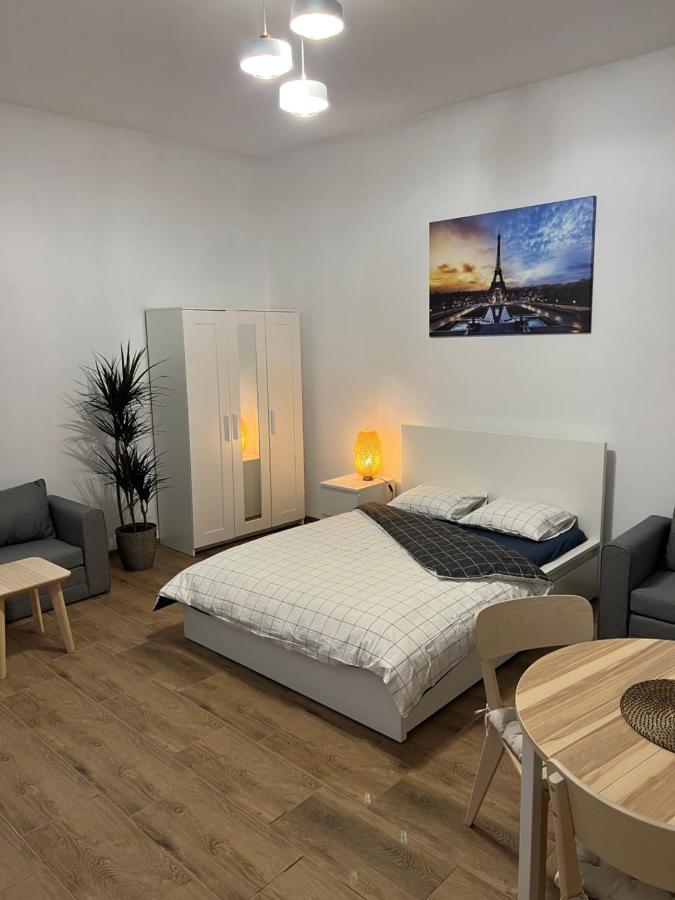 Paris Apartments カトヴィツェ エクステリア 写真